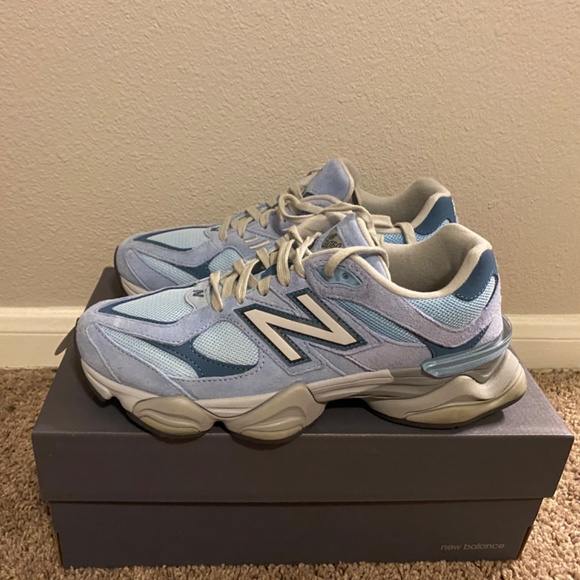 New Balance 9060 - Picture 2 of 13